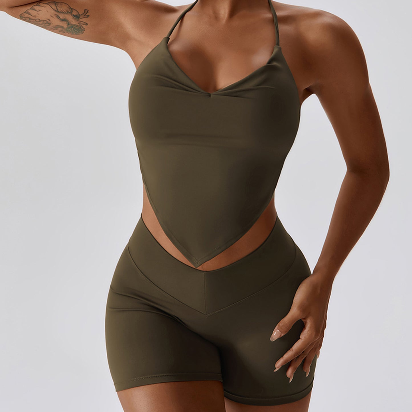 Backless Halter Workout Bra & Pockets Shorts Set