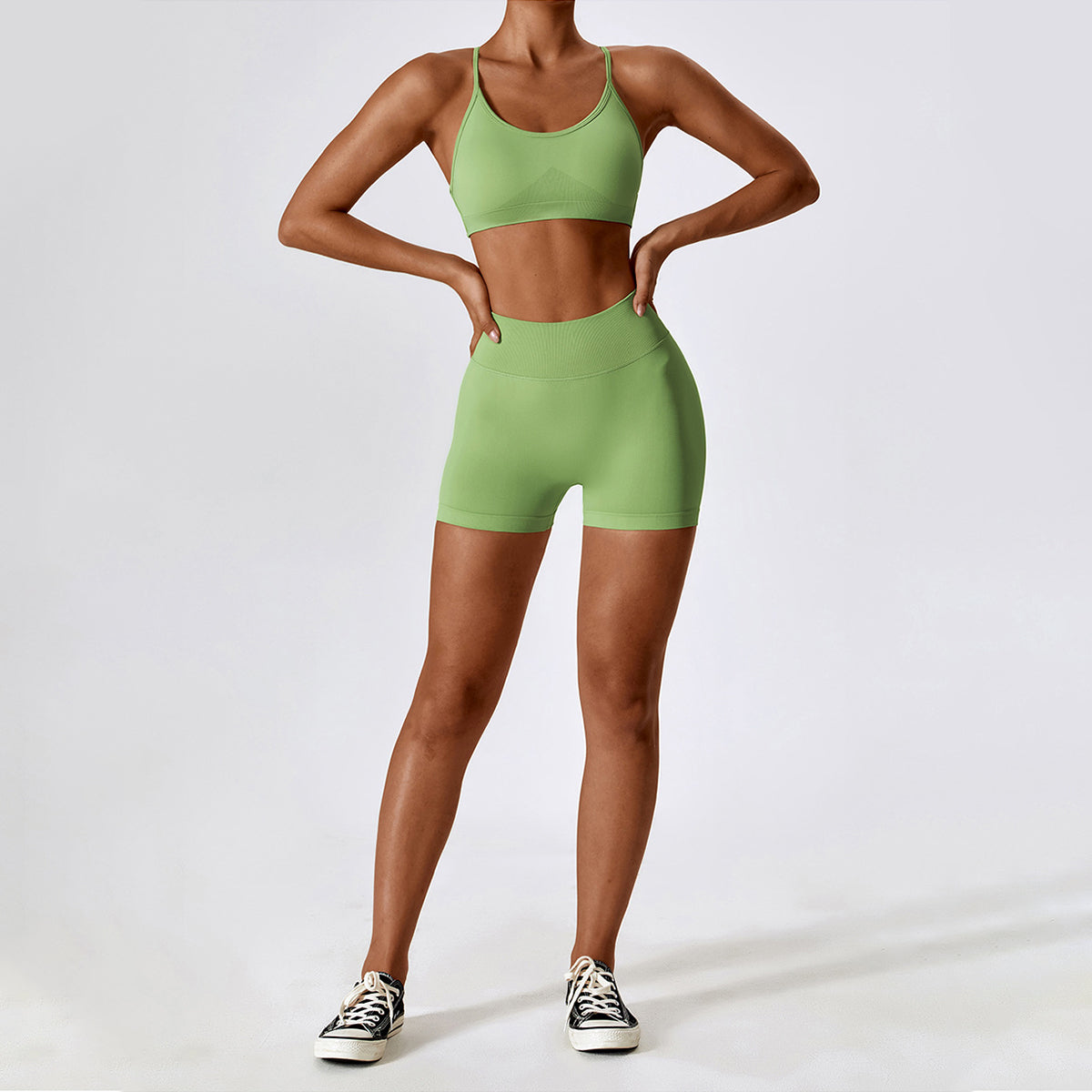 Seamless V Back Butt Lifting Sport Shorts