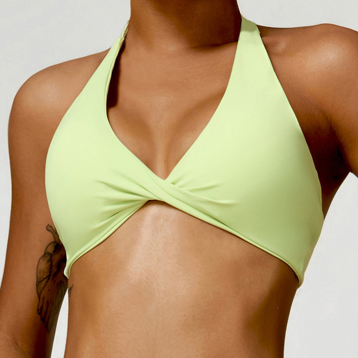 Twisted Halter Sports Bra - Leestma