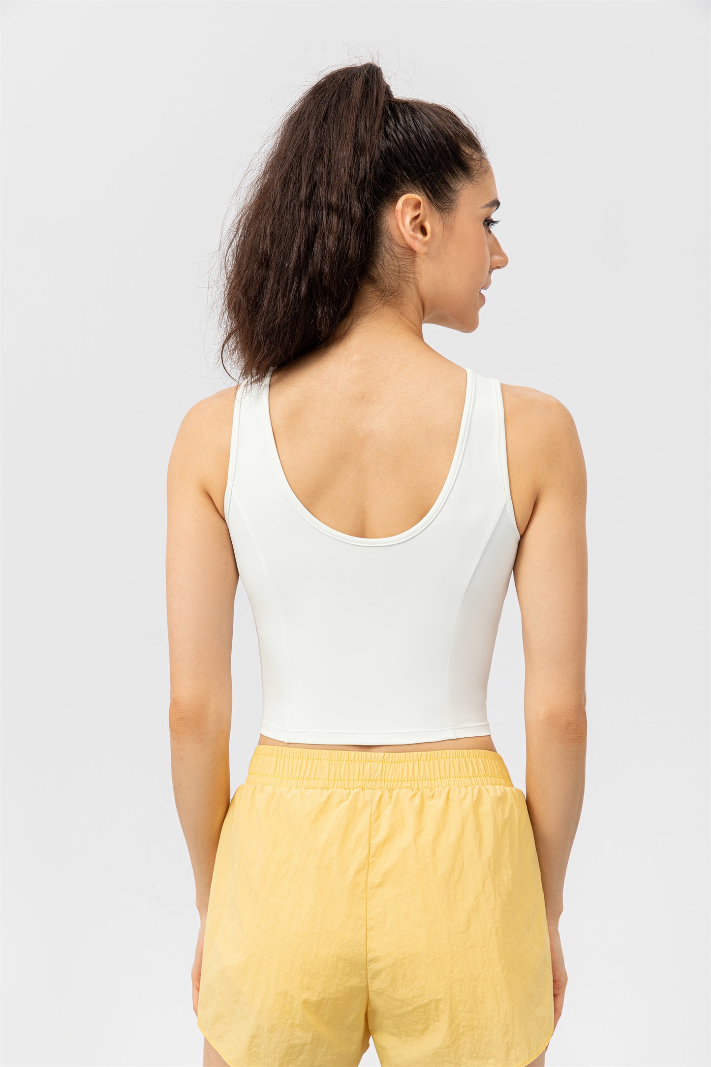 Round Neck Cropped Tank Top