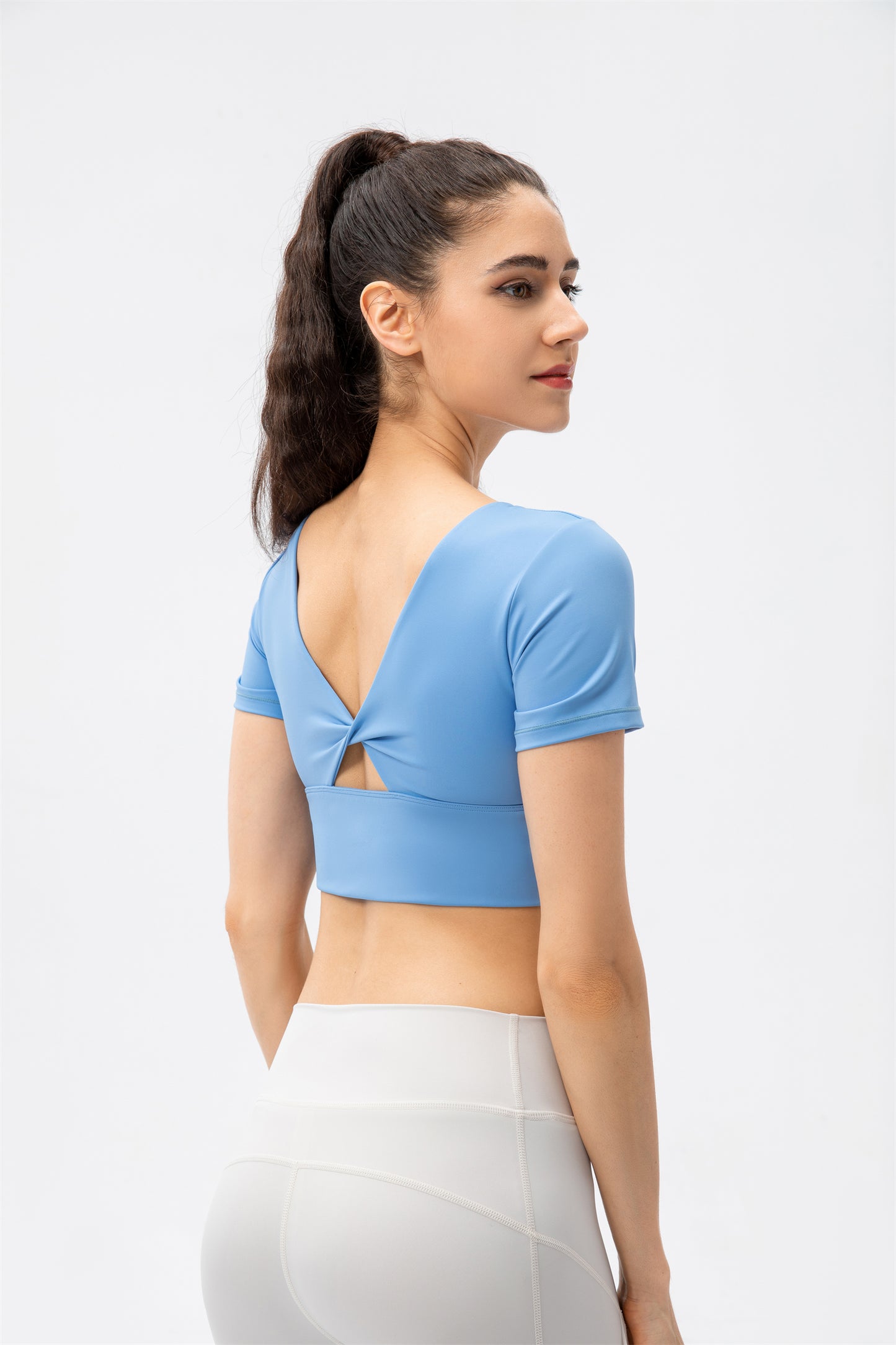 Backless Twisted Cropped Sports Top