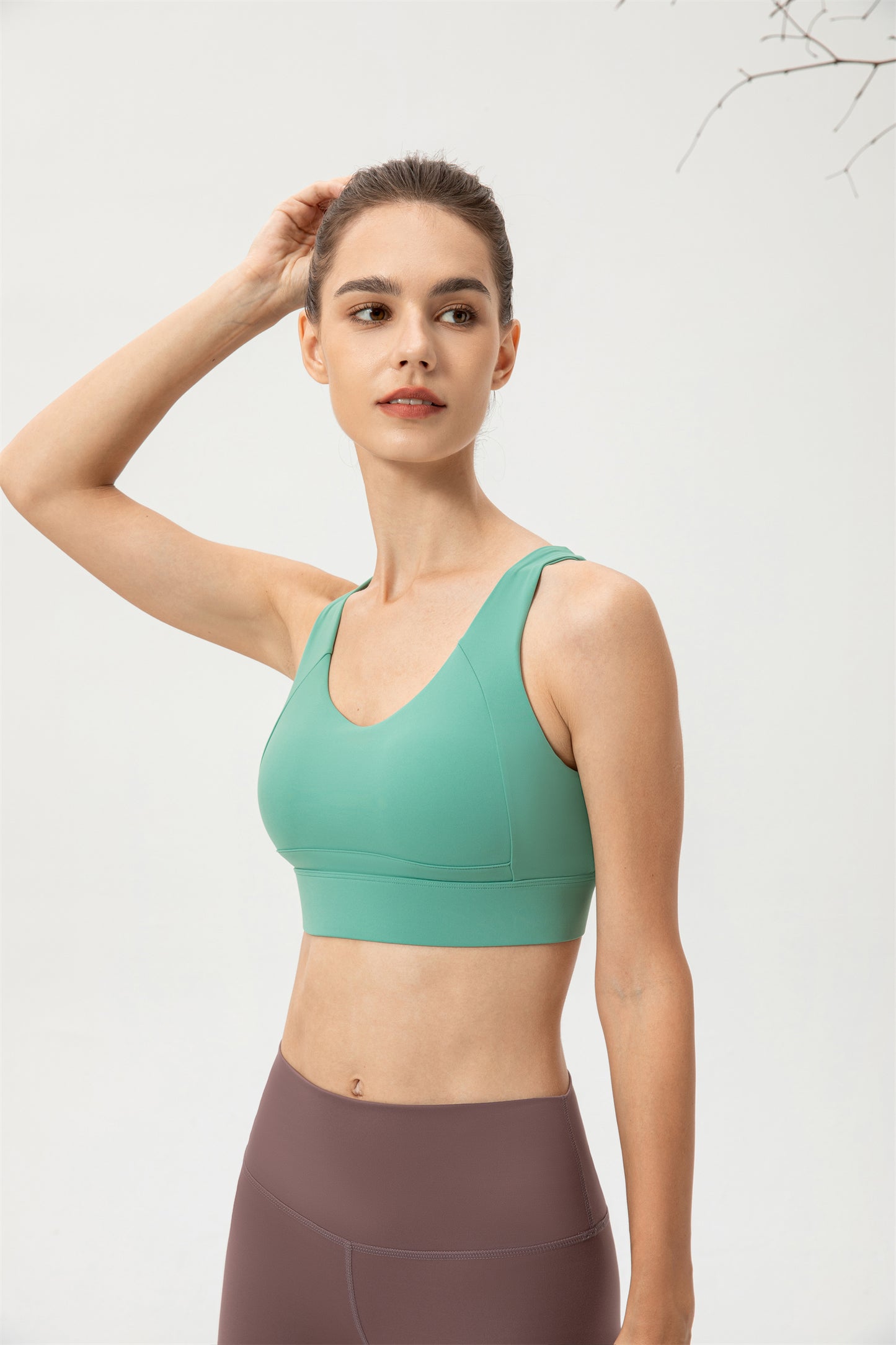 Crisscross Strappy Adjustable Hook Sports Bra