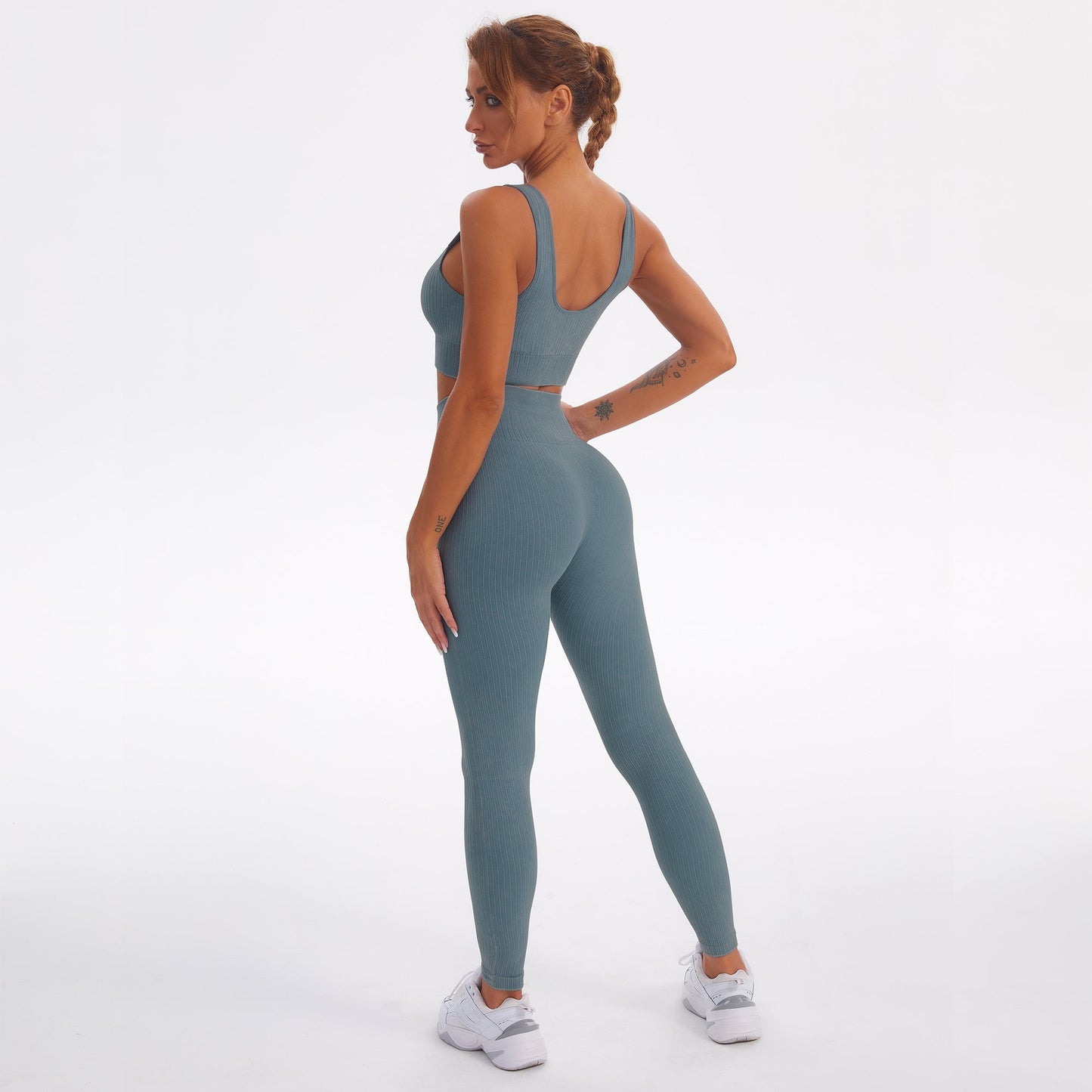 Seamless Gym Yoga Set Striped Sports Bra & Leggings for Women