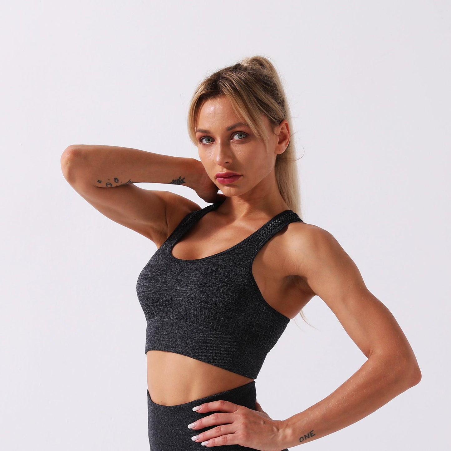 Seamless Gym Yoga Set Sports Bra & Shorts for Women