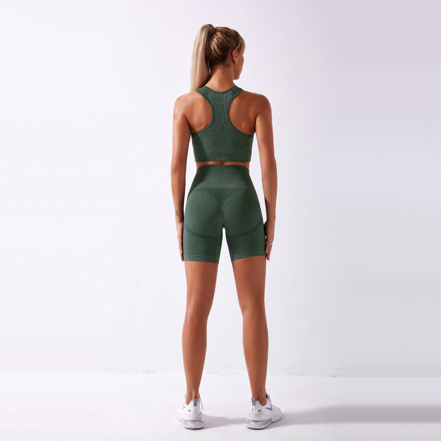 Seamless Gym Yoga Set Sports Bra & Shorts for Women